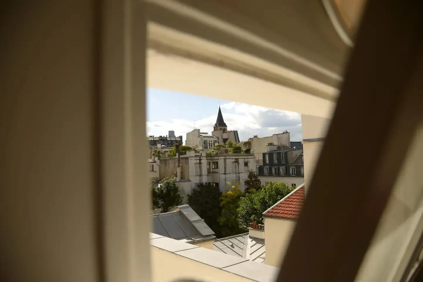 Appartement Vue Sur Les Toits - Saint-Germain-Des-Pres Paris 0*,  France